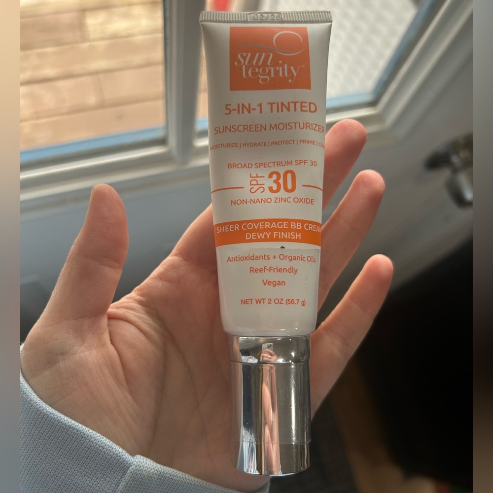 Suntegrity 5-in-1 Tinted Sunscreen Moisturizer